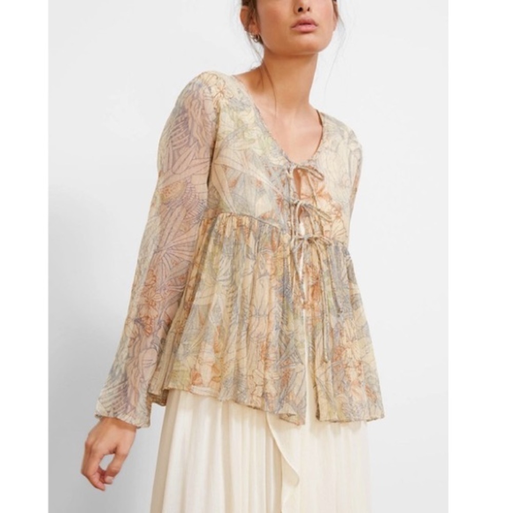 Mes DeMoiselles Front Tie Long Sleeve Top